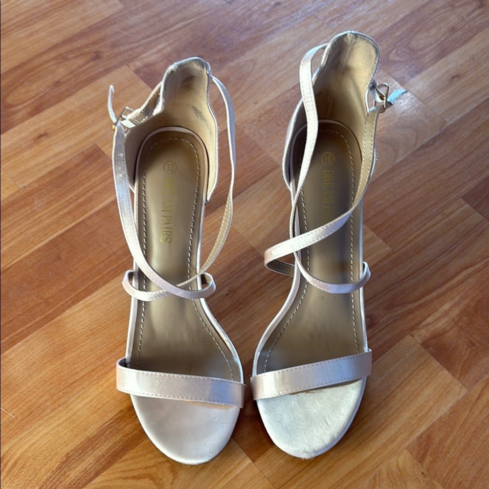 Dream Pairs Elegant Strappy champagne Sandals